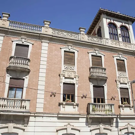 En Edificio Tortosa *