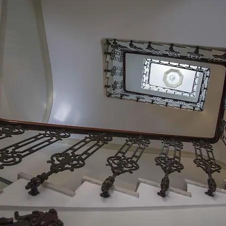 En Edificio Tortosa アパート *